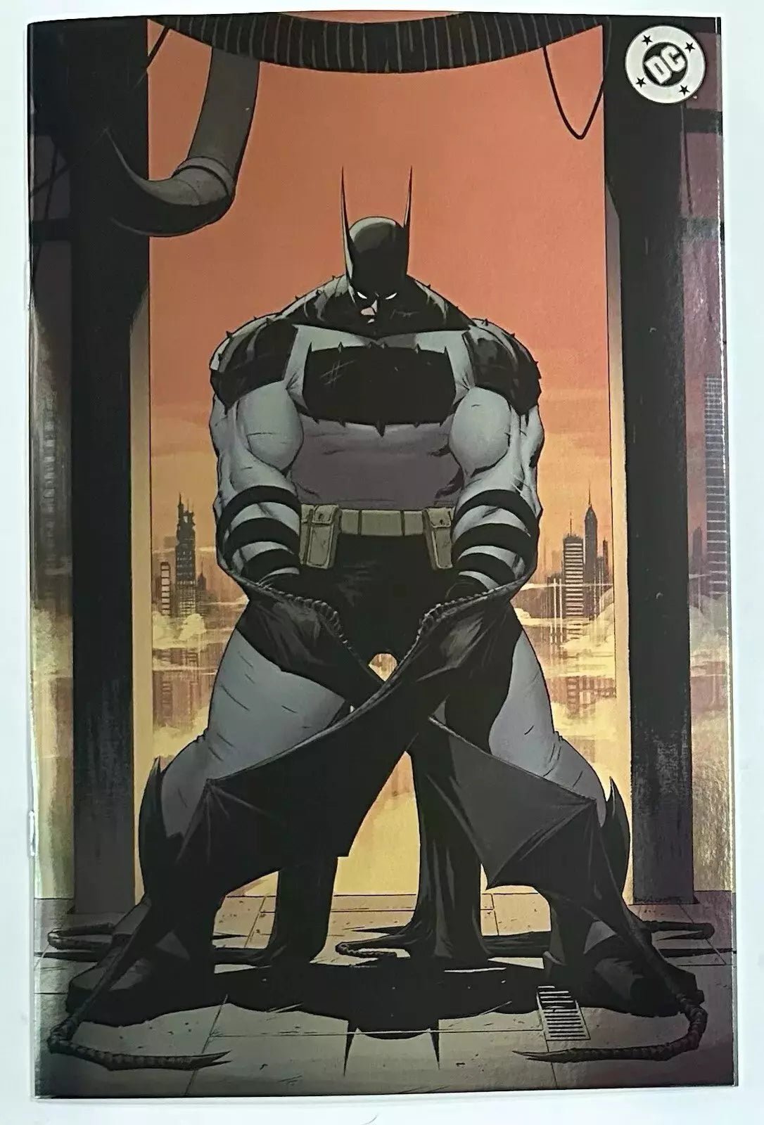 Absolute Batman 1 Nick Dragotta Foil Variant - Cadets Toys & Comics