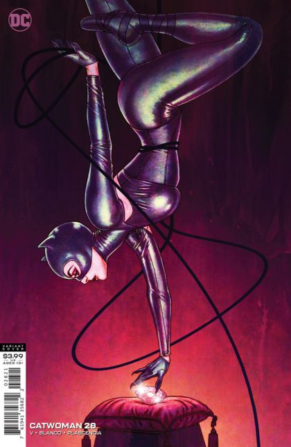 Catwoman, Vol. 5 #28B (Variante de Jenny Frison) — Mediodía en Alleytown
