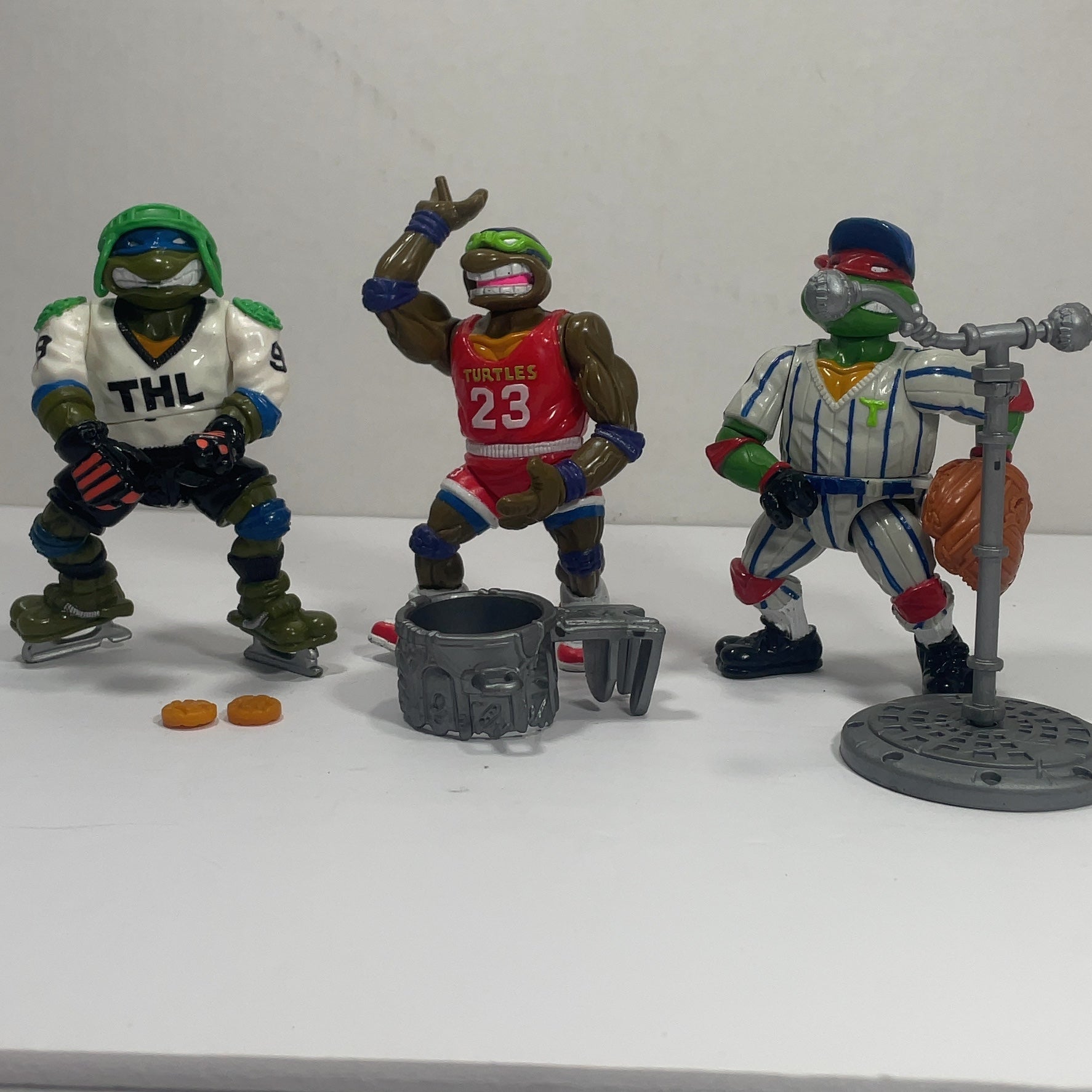 Vintage TMNT Sports Figures Lot Leonardo Donatello Raphael